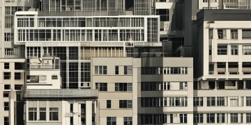 物业随意更改楼号合法吗？