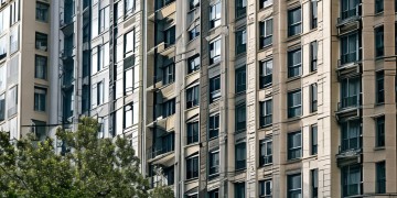 物业究竟可不可以起诉住户？